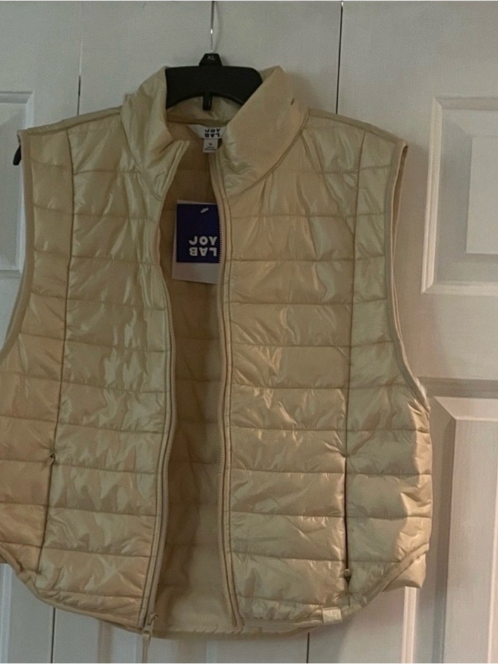 JoyLab Women's Cream Puffer Vest NWT